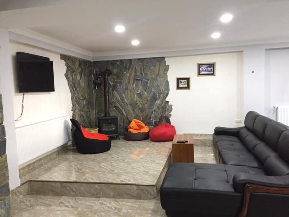 Guesthouse Gera 梅斯蒂亚 外观 照片